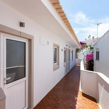 Mariners - Bright And Stylish - 2 Minute Walk To The *