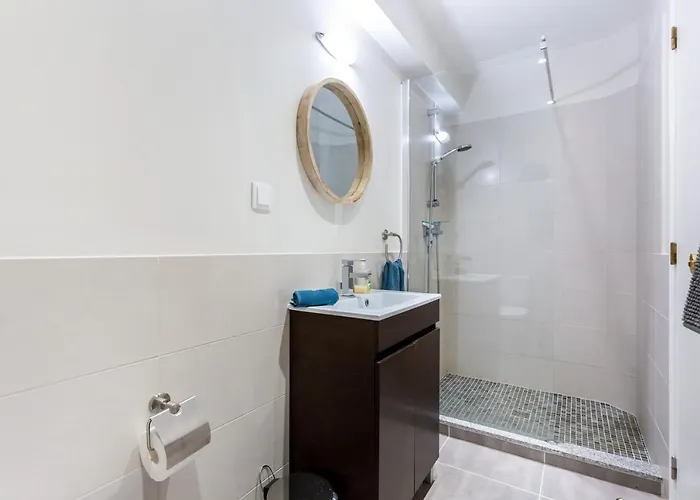 Mariners - Bright And Stylish - 2 Minute Walk To The Апартаменты Praia Da Luz