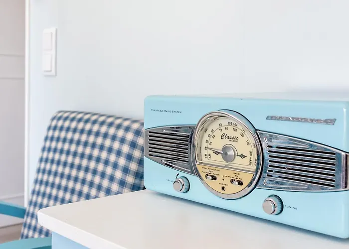 Mariners - Bright And Stylish - 2 Minute Walk To The